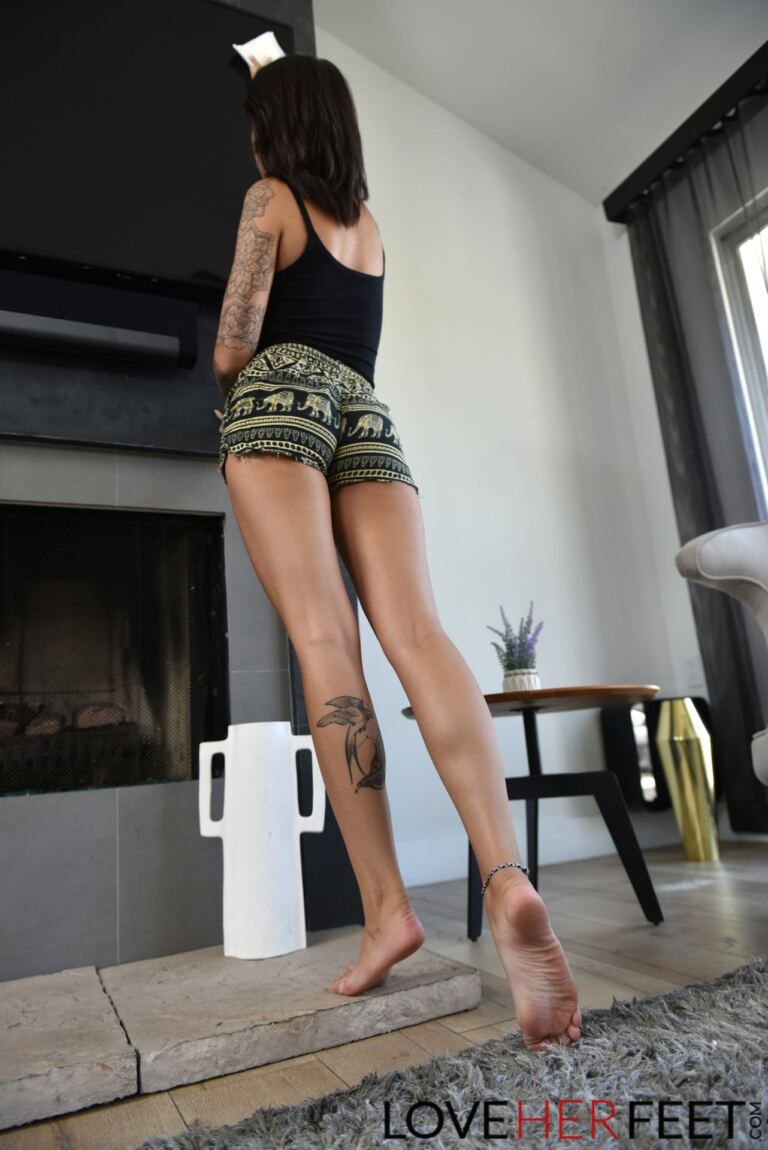Katelynn James Sofa Footjob image 6